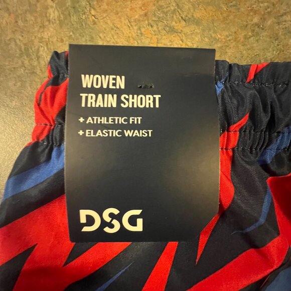 DSG Mens Woven Training Shorts XS Athletic Fit Elastic Waist Red & Blue Zigzag P - Picture 5 of 9
